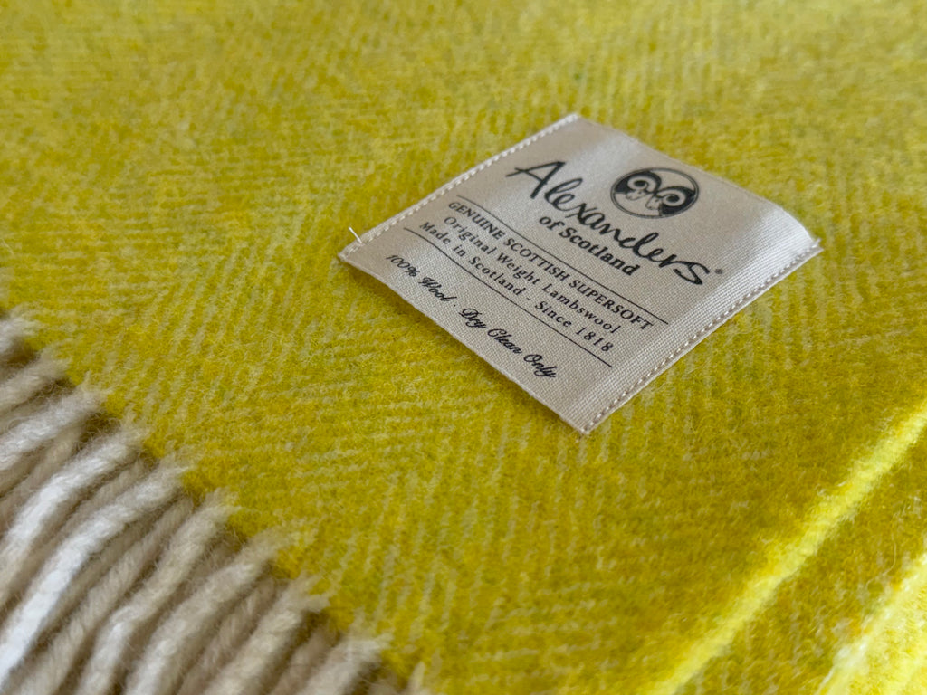 Traditional Weight Lambswool Blanket - Pistachio Herringbone