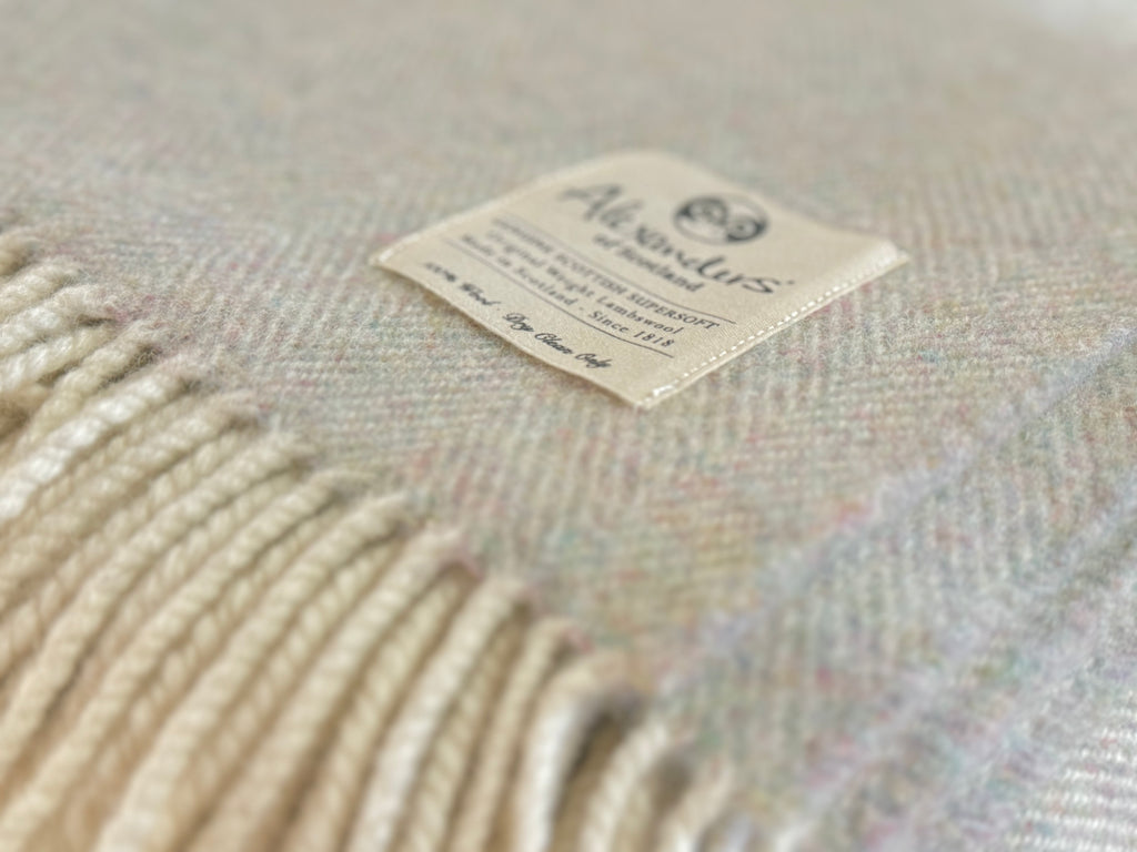 Traditional Weight Lambswool Blanket - Ugie Pearl Herringbone